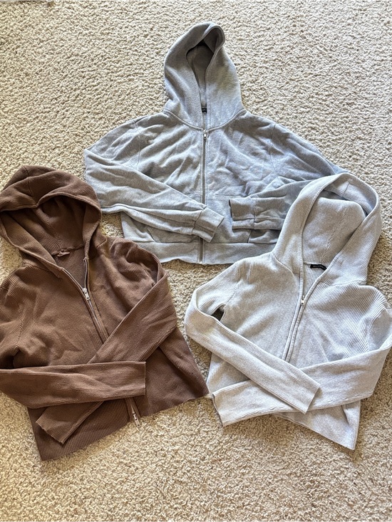 Brandy Melville Tops - Pack of 3 Brandy Melville Zip Hoodies